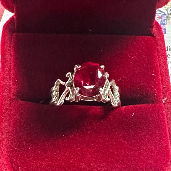 Avon Sterling Silver Ring with Red Stone - Picture 2 of 7